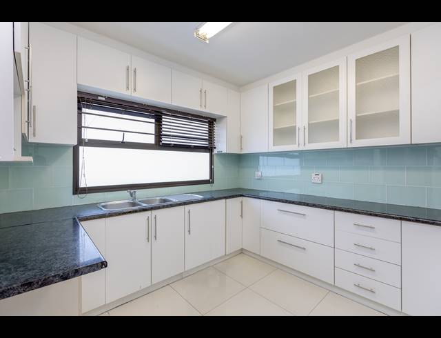 2 BEDROOM APARTMENT TO LET IN CLAREMONT